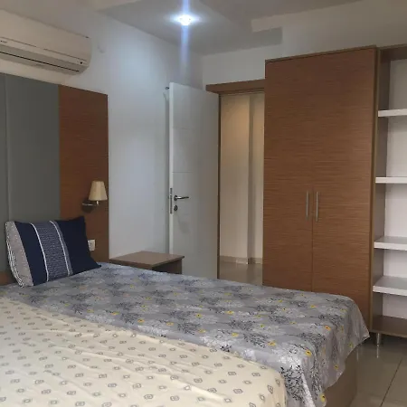 Διαμέρισμα 2 Bedroom Flat In Location In *