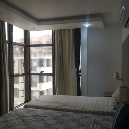 2 Bedroom Flat In Location In Apartament